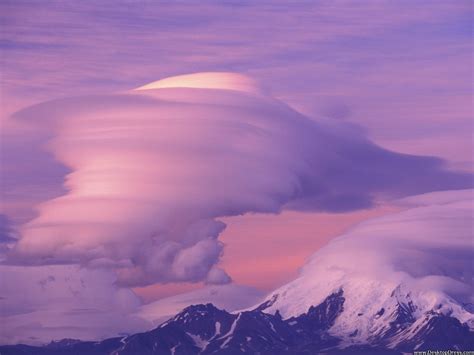 Desktop Wallpapers Natural Backgrounds Lenticular Clouds Over Mount
