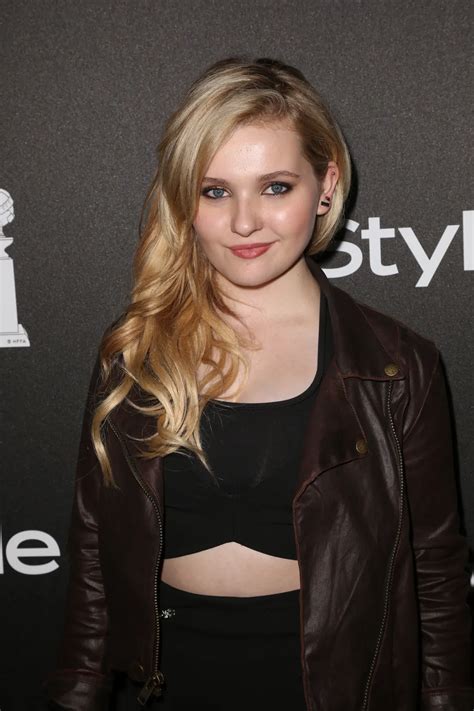 Little Miss Soft Core Abigail Breslin Goes Wild 2013 12 03 Tickets To Movies In Theaters