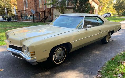 Nice Priced Driver 1972 Chevrolet Impala Sport Coupe Barn Finds