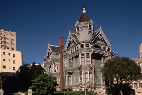 San Francisco Painted Ladies And Victorian Architecture