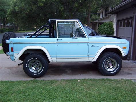 Master Picture List of Original Colors | Cool old cars, Ford bronco, Blue jeep