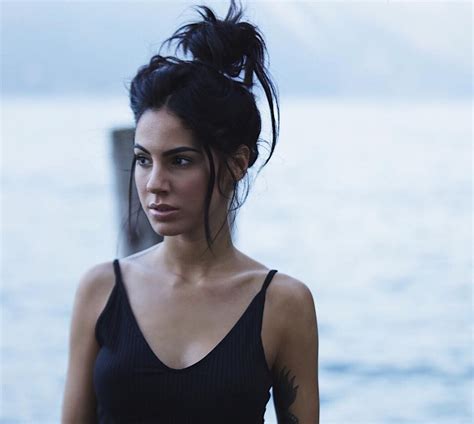 Ecco quando andrà in onda la prima puntata del 2021. Giulia De Lellis è rifatta: prima e dopo Uomini e Donne ...