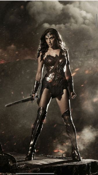 Gal Gadot As Wonder Woman And Her New Costume Jack Of All Trades Clothing