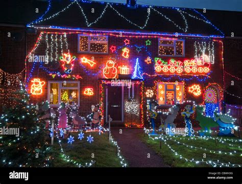 Home Exterior Uk Night Hi Res Stock Photography And Images Alamy