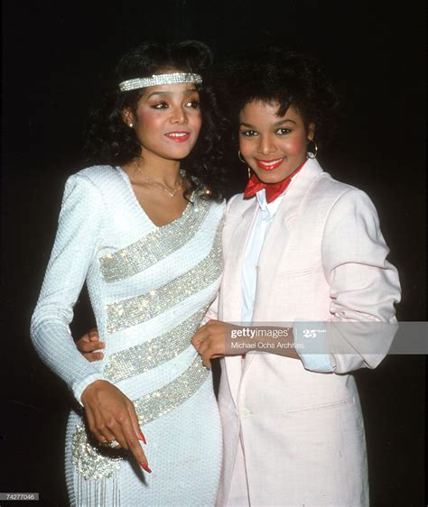 News Photo Pop Singers And Sisters Janet Jackson And Latoya Janet