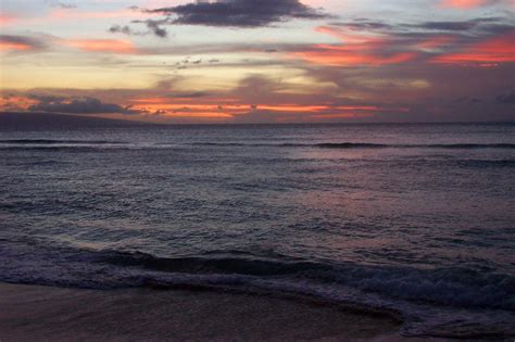 Launiupoko Sunset Hawaii Pictures