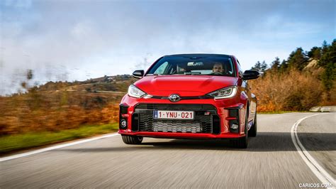 Le véhicule urbain agile et compact, avec un design extérieur qui captive et un choix de couleurs sensationnelles. 2021 Toyota GR Yaris - Front | HD Wallpaper #105 | 2560x1440