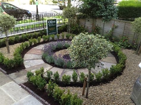With seasonal maintenance, ground cover can look neat and professional without overtaking the parts of your yard where grass and other features shine. Pin on Garden design
