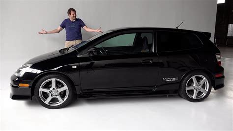 The Honda Civic Si Is A Quirky Forgotten Hot Hatchback Youtube