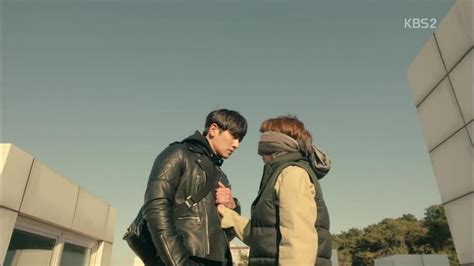 Watch the full episode on: Healer ep 7 - meeting on the rooftop | Drama memes, Korean ...