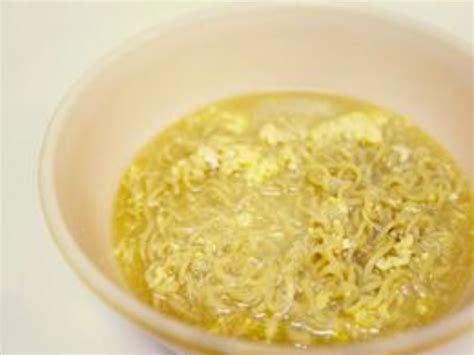 All you need are a few top the bowl with a fried egg (watch out instagram!), or add a poached egg that can be broken over the noodles and broth with supreme runniness. Pin on Meat dishes