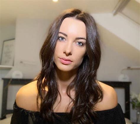 Emily Hartridge Youtube Star Aus England Stirbt Bei E Roller Unfall