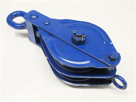 4 Ton 200mm Double Block With Swivel Eye Blue Painted 22mm Pulley