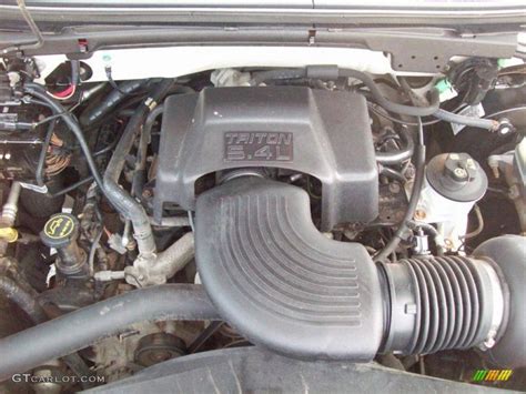 2003 Ford F150 Xl Regular Cab 54 Liter Sohc 16v Triton V8 Engine Photo