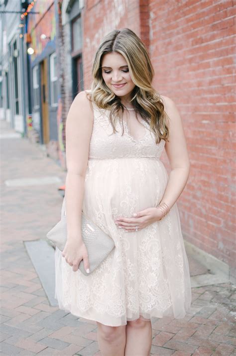 In fact, it can be your best accessory! Maternity Wedding Guest Style | Best Maternity Special ...