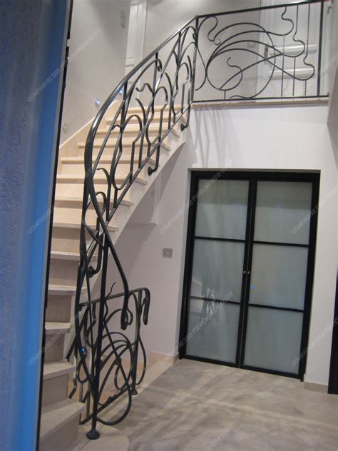 Art movement is described as a style or way of doing art of art that spans over a period of time that is subtly or distinctly different than another movement of art. Rampes d'escalier en fer forgé Art nouveau : Modèle Liane ...