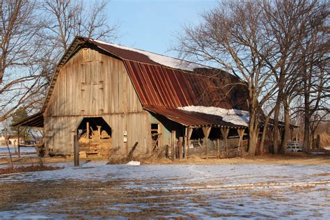 I Love Barns Old Barns Good Old Sheds Abandoned Farmhouse Paint