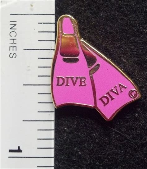 Dive Diva Lapel Pin