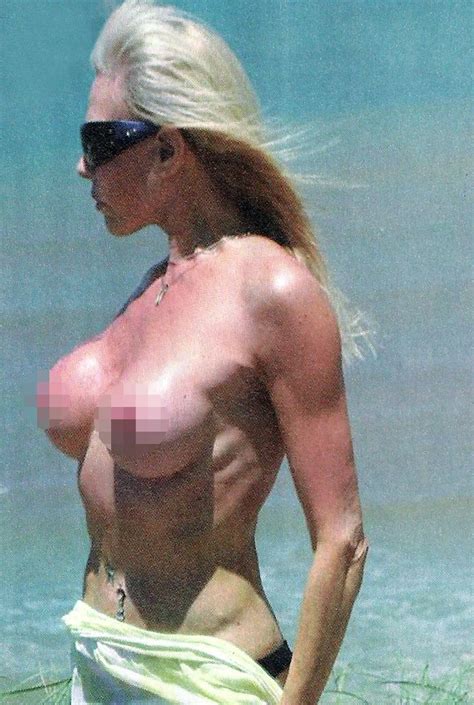 Filtran Fotos De La Ex Vedette Adriana Aguirre Casi Desnuda La Mataron