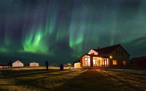 How To See The Northern Lights In Iceland