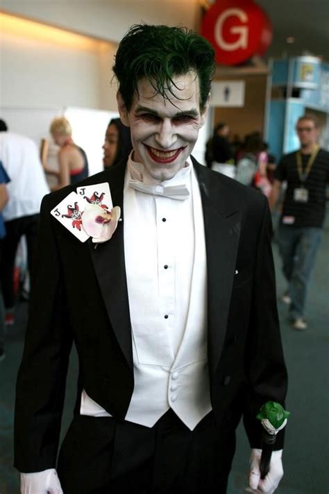 27 Of The Hottest Guys At Comic Con Mens Halloween Costumes Joker Halloween Joker Costume