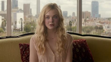 The Neon Demons Gruesome Opening Scene Nearly Blinded Elle Fanning