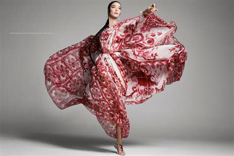 Dolce Gabbana Unveil The Bold Vibrant And Feminine Maiolica Fucsia