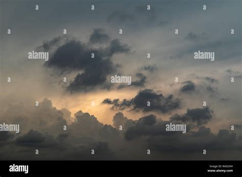 Evening Cloud Formation Background Stock Photo Alamy
