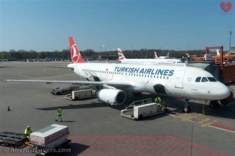 Turkish Airlines Airbus A320 200 Turkish Airlines Airbus A Flickr
