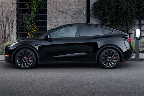 Tesla Forcing Buyers To Choose Model Y In Black Or White Carbuzz