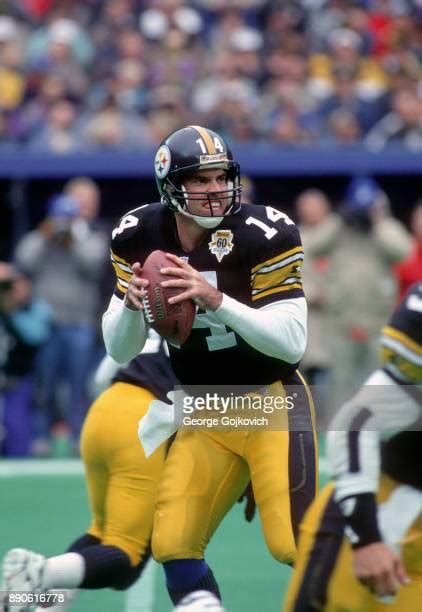 Qb Neil Odonnell Photos And Premium High Res Pictures Getty Images