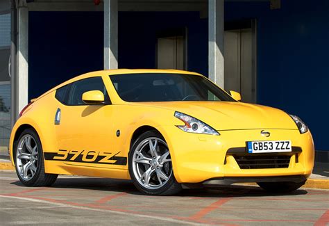 It was announced on october 29, 2006, and was first shown at an event in los angeles ahead of the 2008 greater la auto show, before being officially unveiled at the show itself. 2009 Nissan 370Z - specifications, photo, price ...