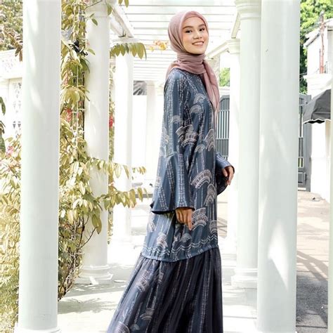 28 Model Baju Lebaran Yang Modis Kekinian Untuk Silaturahmi Updated