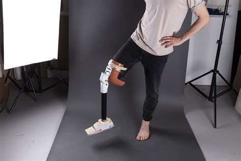 Low Cost Artificial Leg For Amputees In Developing Countries Design