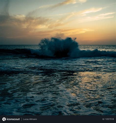 Free Breakers Waves Under Beautiful Sky Photo Download In Png And 