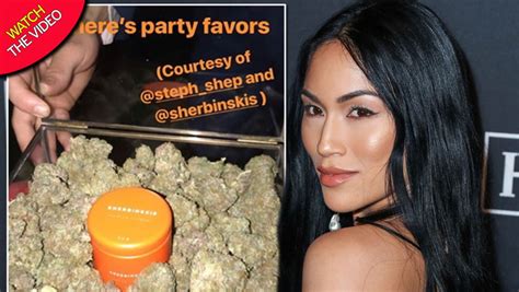 kim kardashian s ex pal steph shep passes round tray of drugs at wild grammys after party