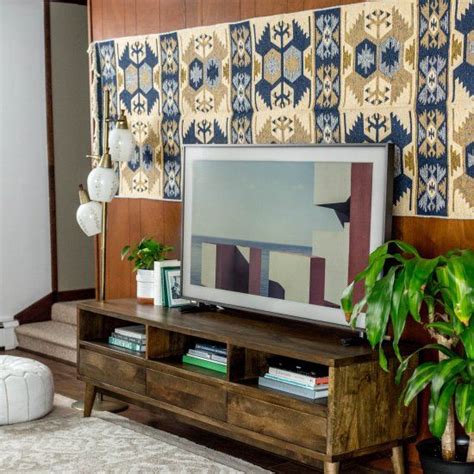 How To Make A Tv Blend In Home Decor Decor House Design