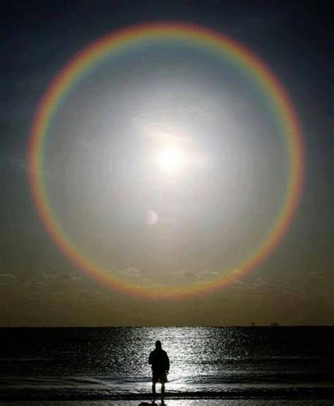 Rainbow Ring Around Sun And Moon Nature Pinterest Sun Rings And