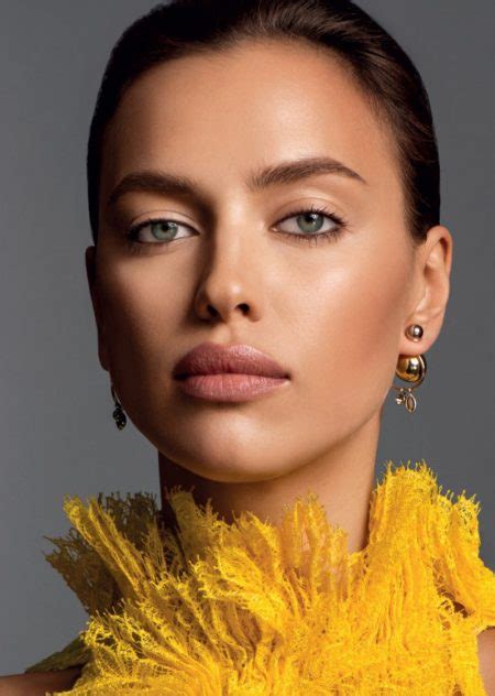 Irina Shayk Wears Falls Best Makeup Looks For Glamour Russia Fashion