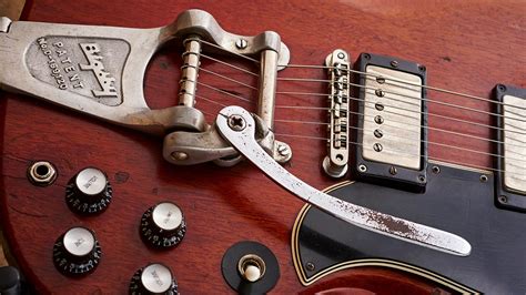 Everything You Need To Know About The Bigsby Vibrato Guitar World