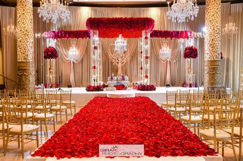 Beautiful Indian Wedding At The Drake Hotel And Hilton Chicago Yanni