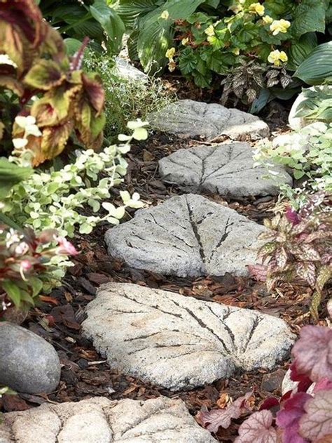 43 Awesome Garden Stone Paths Digsdigs