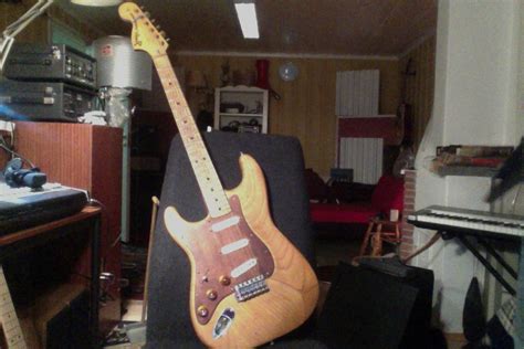 Yet Another Never Heard Of Vintage Japanese Strat Axe Central