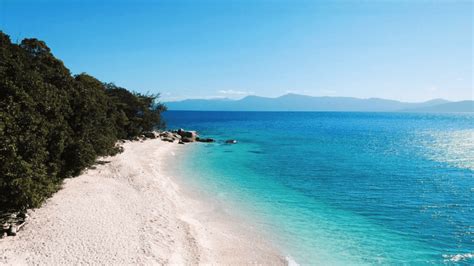 The Best Beaches Near Cairns Top 10 Australia Backpackers Guide