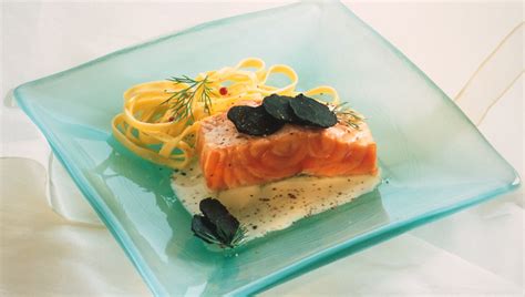 Pavé De Saumon Aux Truffes Sauce Champagne France Bleu