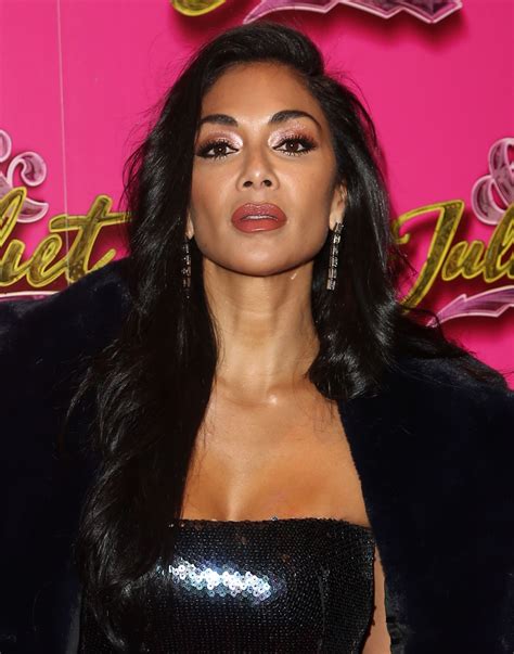 Nicole scherzinger is spreading good vibes and a little inspiration this week. NICOLE SCHERZINGER at Juliet Press Night in London 11/20 ...