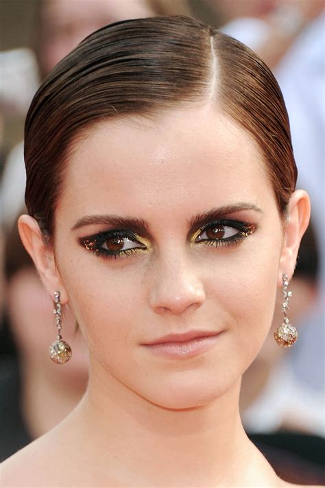 Makeup Tutorial Emma Watsons Dramatic Gold And Black Cat Eye Makeup