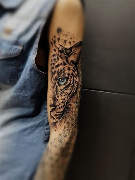 Cheetah Arm Tattoos 10 Designs To Flaunt Your Wildlife Love