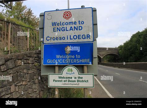 Welcome To England Sign Offas Dyke Path National Trail Long