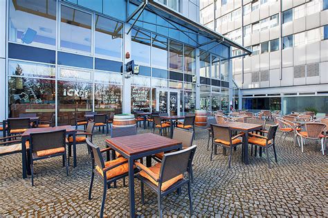 The holiday inn hotel berlin city east is located in the eastern part of the german capital. Holiday Inn Hotel Berlin City East - 4* Hotel Berlin Ost